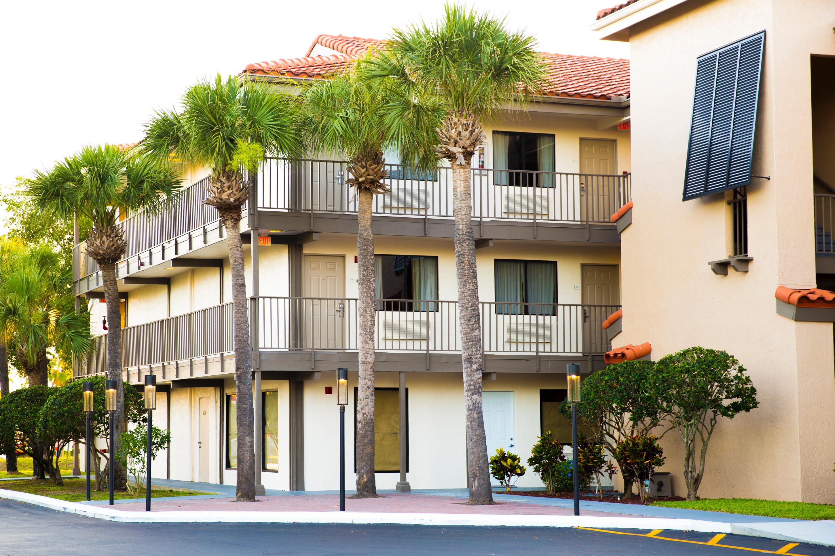 Quality Inn & Suites By The Parks Orlando Exterior foto