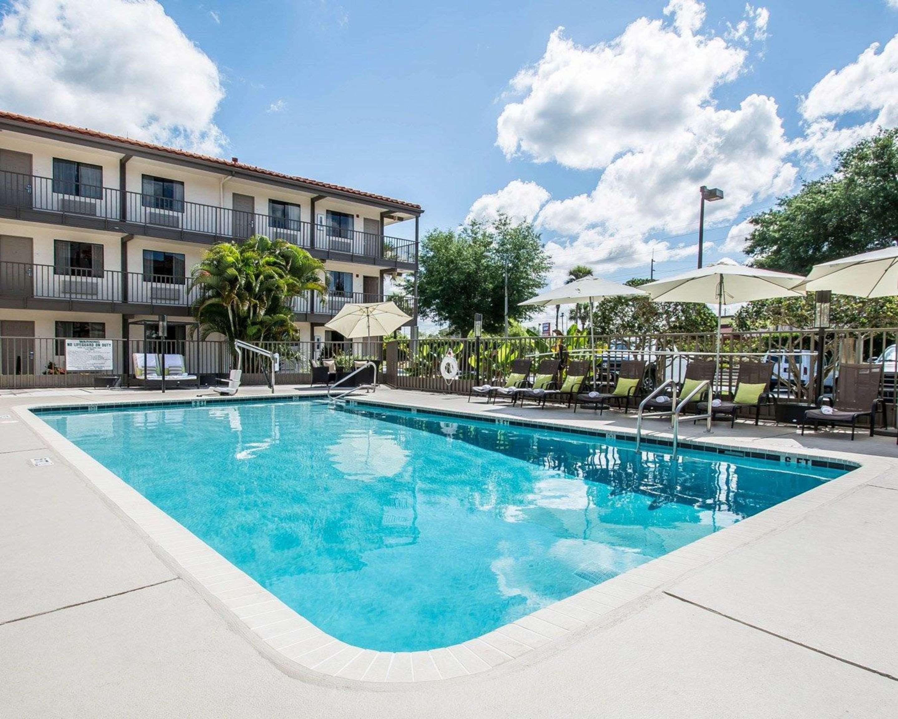 Quality Inn & Suites By The Parks Orlando Exterior foto